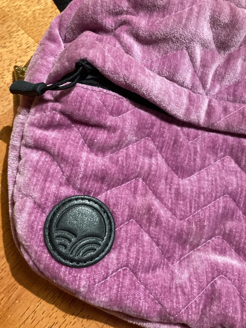 Tush Baby - The Pack - Orchid - EUC!